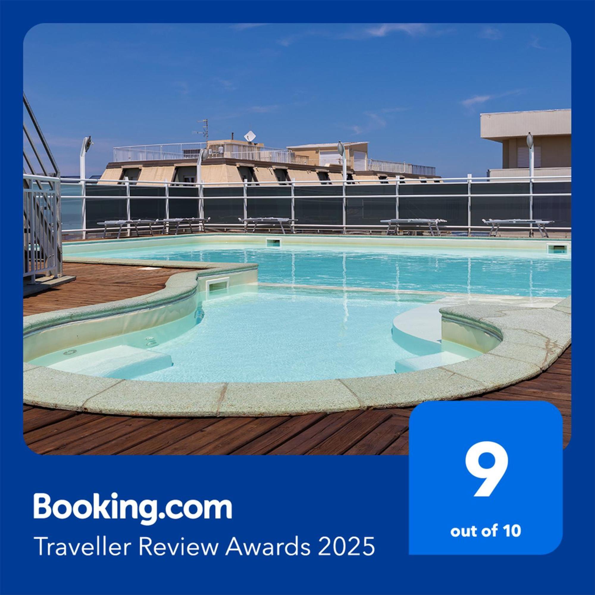 Residence Hotel Club House Cattolica Kültér fotó
