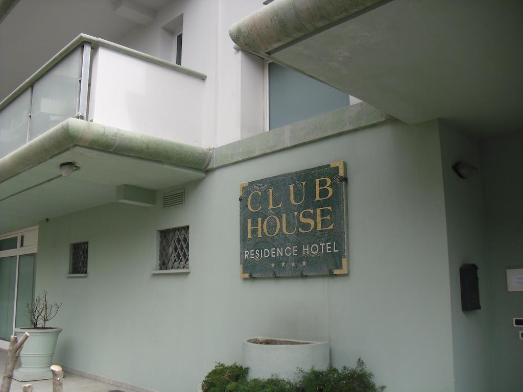 Residence Hotel Club House Cattolica Kültér fotó