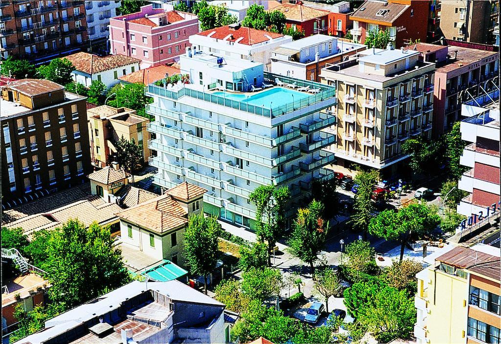 Residence Hotel Club House Cattolica Kültér fotó
